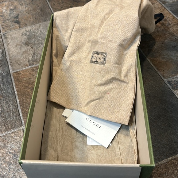 Gucci Marmont flat sandals in mystic white size 39 - Picture 7 of 8